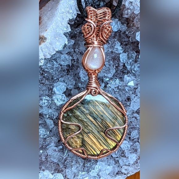 Iridescent Gemstone Pendant Necklace Artisan Copper Wire Wrap Design - Picture 2 of 16